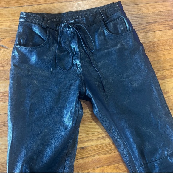 Screamin’ Eagle Women’s Black Leather Motorcycle Riding Pants Size 10 EUC - Picture 2 of 8